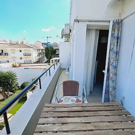 Apartment Beautiful 1 Bedroom, Carihuela