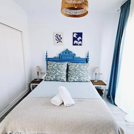 Apartment Beautiful 1 Bedroom, Carihuela *